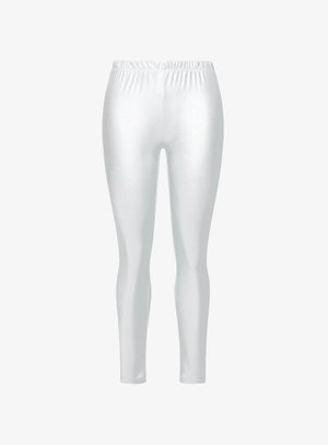 Leggings blancs en matière lisse et brillante avec une taille élastique. Forme ajustée qui se resserre aux chevilles sans motifs ni accents.