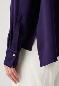 DRYKORN CLOELIA - Skjorta - purple
