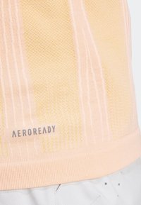 adidas Performance Sports T-shirt - light pink