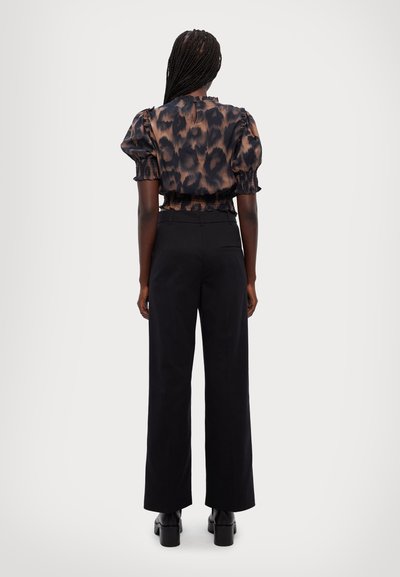 MUNTHE TUKINIS - Bluse - brown