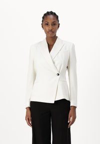 BOSS Blejzr - open white