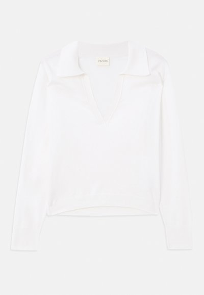 Pulover alb cu o decolteu adânc în V și o guler clasic. Mâneci lungi cu manșete și margine ribbed, realizat dintr-un material moale, texturat.