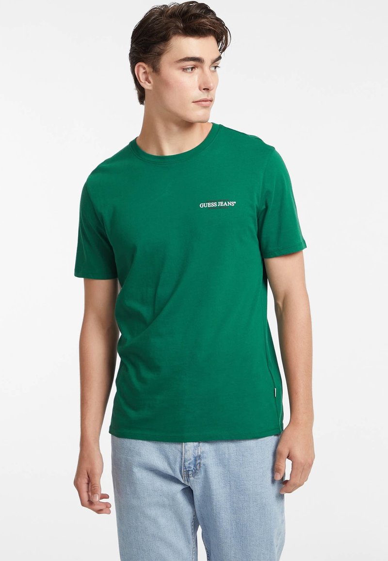 Guess Jeans AMERICAN TEE - Paprasti marškinėliai - grün