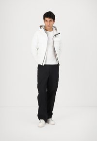 Blauer BRYANT - Jas - white