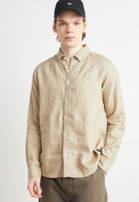 Les Deux KRISTIAN SHIRT - Chemise - dark sand