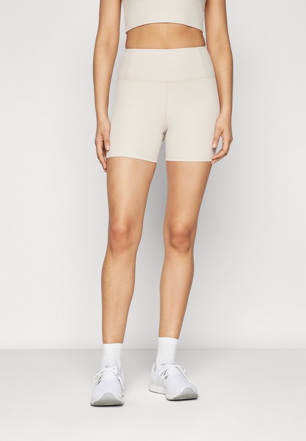 RUN SHORT - Leggings - feather