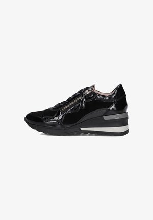 DL Sport, DL SPORT DAMES LAGE SNEAKERS 6751. - Trainers - vers gloss nero scillak