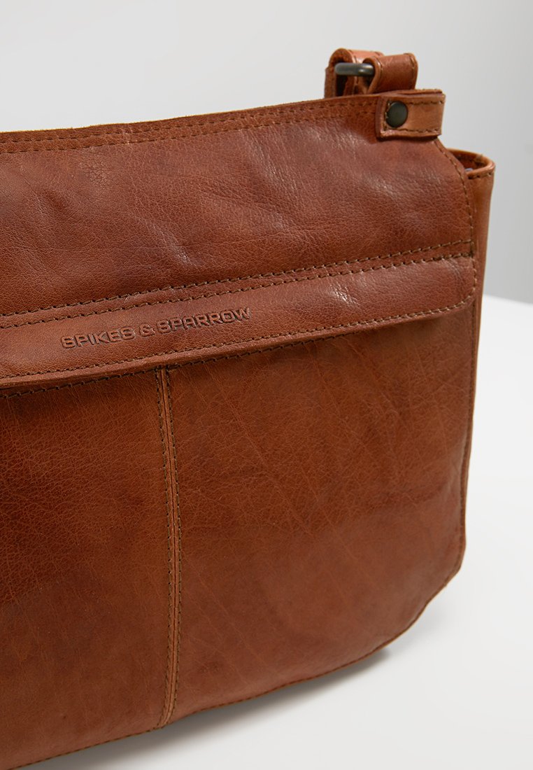 Spikes & Sparrow Skulderveske brandy Zalando.no Spikes & Sparrow Skulderveske brandy Zalando.no