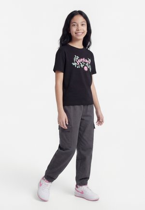 Jordan JORDAN PUFF FLORAL - Tricou cu imprimeu - black