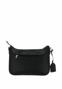 Borsa a tracolla nera in materiale sintetico con finitura liscia, tasca frontale con zip e etichetta removibile. Presenta una forma piatta e rettangolare e un design semplice.