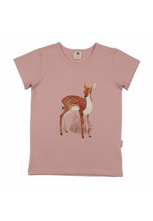 Pink short-sleeve children's t-shirt with a realistic illustration of a standing fawn with white spots and grass details.
