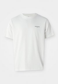 Hvit bomull t-skjorte med rund hals og korte ermer, prydet med en liten marineblå logo som leser "PEPE JEANS LONDON" på brystet.