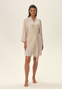 ESOTIQ JENIUS piaskowy