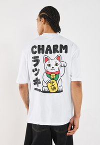 YOURTURN UNISEX - Marškinėliai su spaudiniu - bright white