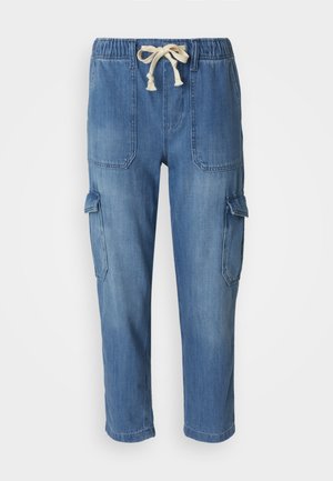 Jasnoniebieskie dżinsowe spodnie cargo z elastycznym pasem i regulowanym sznurkiem. Posiadają dwie boczne kieszenie oraz kieszeń cargo na nodze.