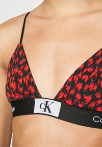 Calvin Klein Underwear UNLINED TRIANGLE 1996 COTTON - Trikotni modrček - hazard