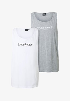 To ermeløse tanktopper, én hvit og én grå, begge med "bruno banani NOT FOR EVERYBODY" trykt på forsiden.