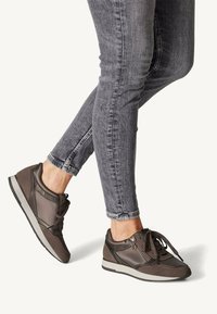 Tamaris Sneakers basse - taupe comb