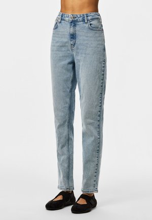 Pieces, PCBELLA - Mom Jeans - light blue denim