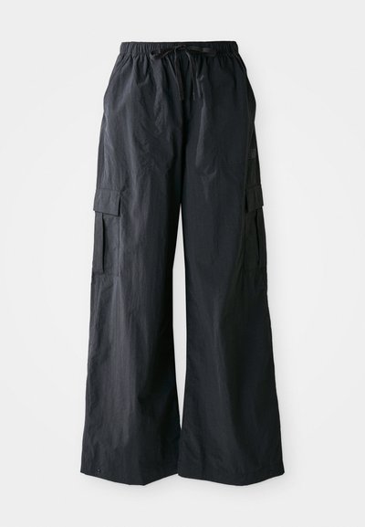 PANT - Pantalon cargo - black