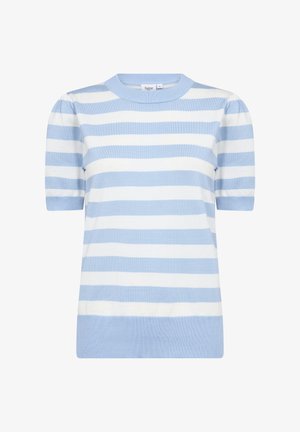 Pruhovaný svetr s krátkým rukávem v světlé modré a bílé barvě, s ribbovaným kulatým výstřihem a nařasenými rukávy, vyrobený z měkkého pleteného materiálu.