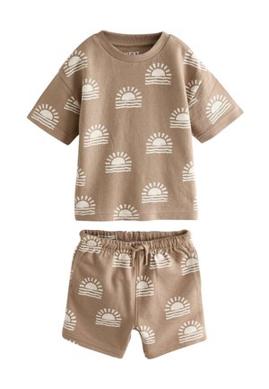 Brown short-sleeve shirt and shorts set with white sun and wave patterns, elastic waistband and drawstring on shorts.