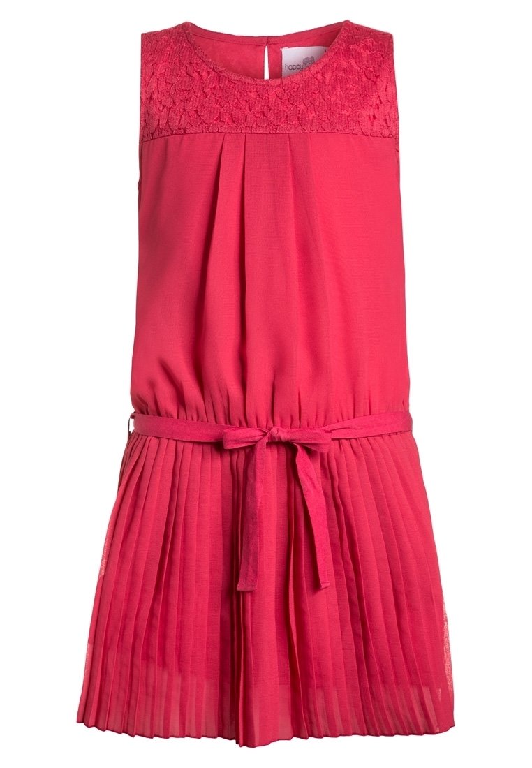 Vestido rosa sin mangas con un cuerpo de encaje, falda plisada y un cinturón atado en la cintura. Presenta un escote redondo y una apertura en la parte posterior.