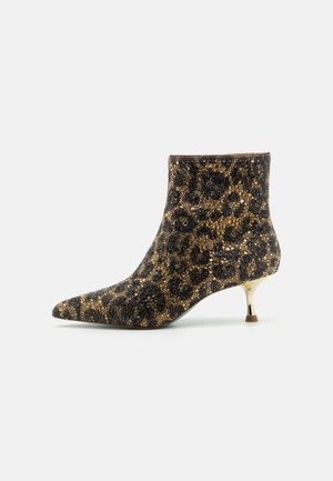 ASH - Korte laarzen - brown/black