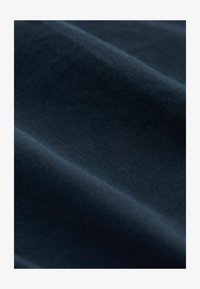 Selezionato, navy