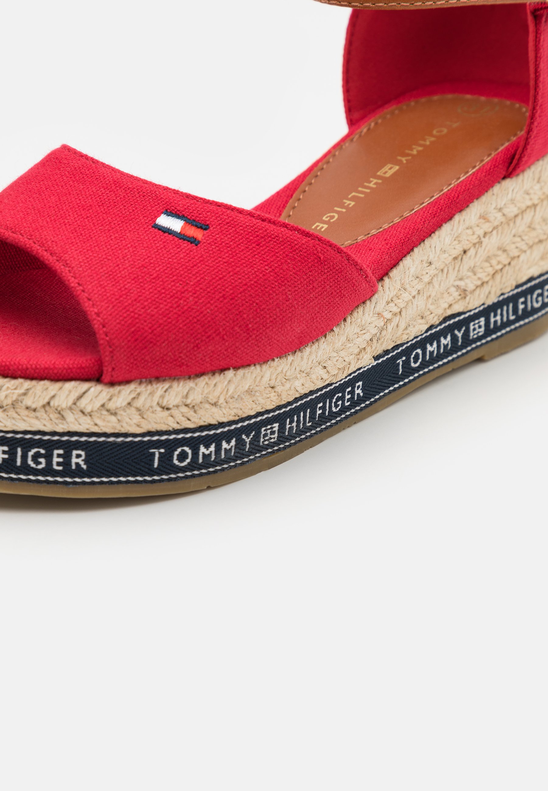 Tommy Hilfiger Sandalen Tommy Gradient Mule Rood - Vergelijk prijzen