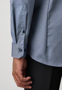 OLYMP No. Six SIX SUPER SLIM - Dalykiniai marškiniai - marine