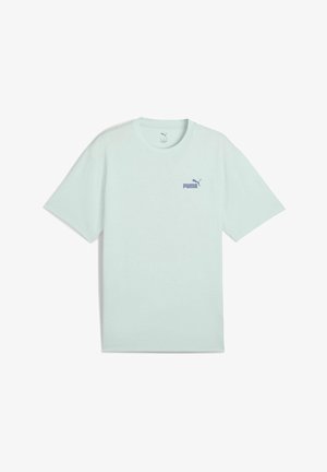 Vaaleanmintunvihreä lyhythihainen t-paita, joka on valmistettu puuvillasta. Vasemmassa rinta-alueessa pieni violetti Puma-logo. Klassinen pyöreä kaula-aukko.