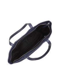 Borsa a spalla in pelle blu navy con esterno texturizzato, ampia apertura e interno in tessuto nero; presenta due manici in pelle e chiusura con zip.