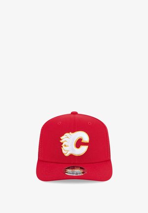 New Era, CALGARY FLAMES NEW ERA 9SEVENTY STRETCH-SNAP NHL TRUCKER CAP ROT UNISEX - Cap - rot