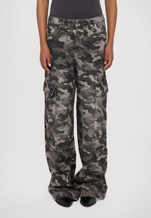 WIDE LEG CAMO - Relaxed fit -farkut - charcoal