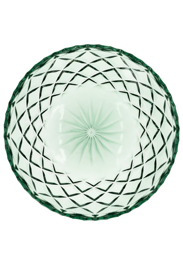Zielona szklana miska o wzorze diamentowym; gładka powierzchnia z fakturowanymi, falistymi krawędziami; okrągły kształt; przezroczysta z jasnozielonym odcieniem.