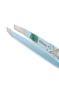 Pincet med skrå metalspidser og blå håndtag dekoreret med illustrationer af en grøn muslingeskal og beige søstjerne.