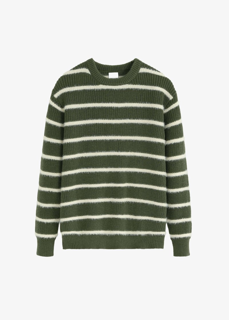 Pull vert rayé avec des rayures horizontales blanches, texture tricotée, col rond et bords côtes aux poignets et à l'ourlet. Coupe décontractée et confortable.