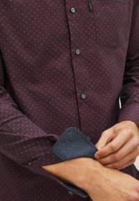Next EASY OXFORD - Overhemd - burgundy red