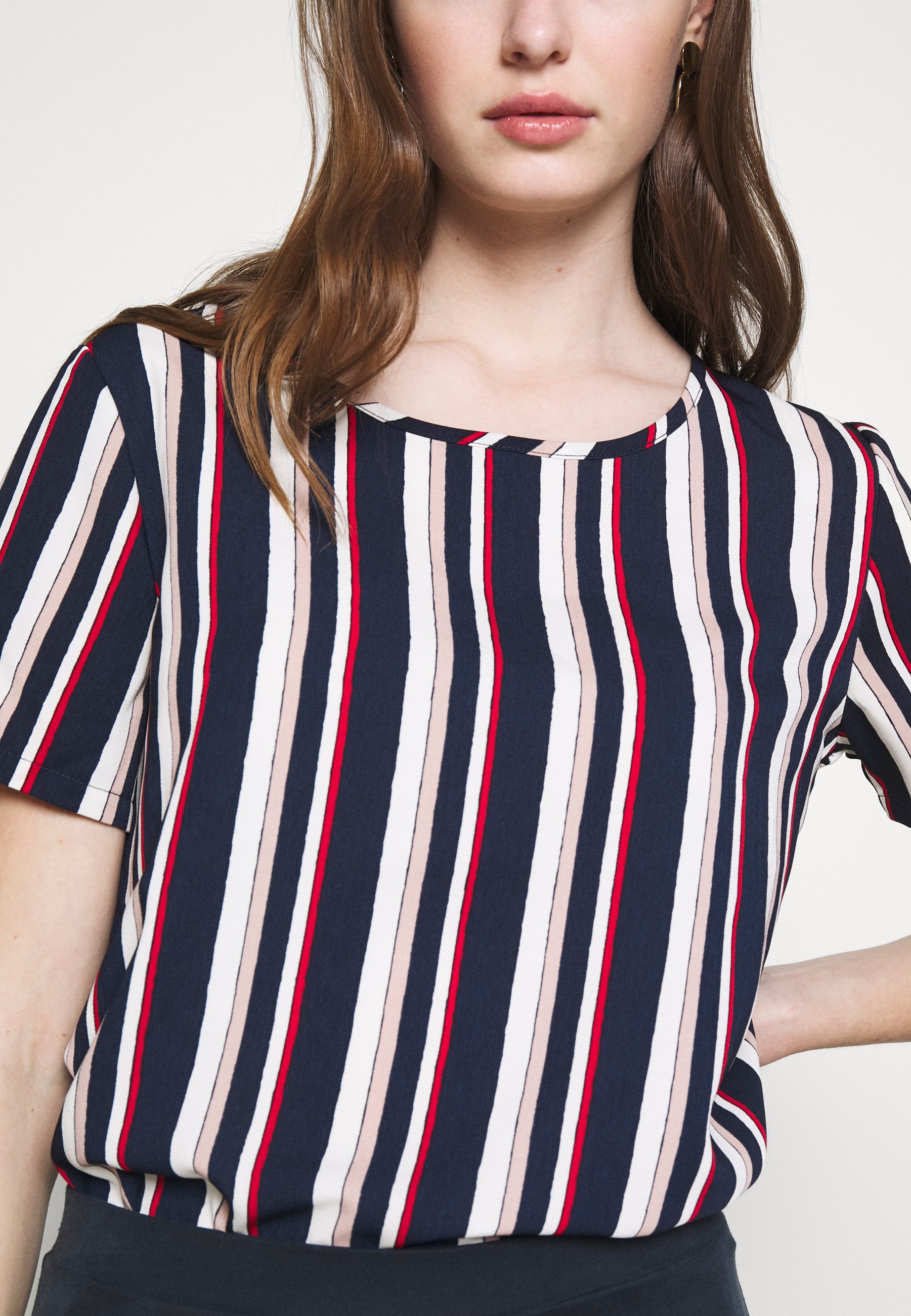 JDY JDYROSIE ZIP Blouse navy blazerscarlet sage JDY JDYROSIE ZIP Blouse navy blazerscarlet sage