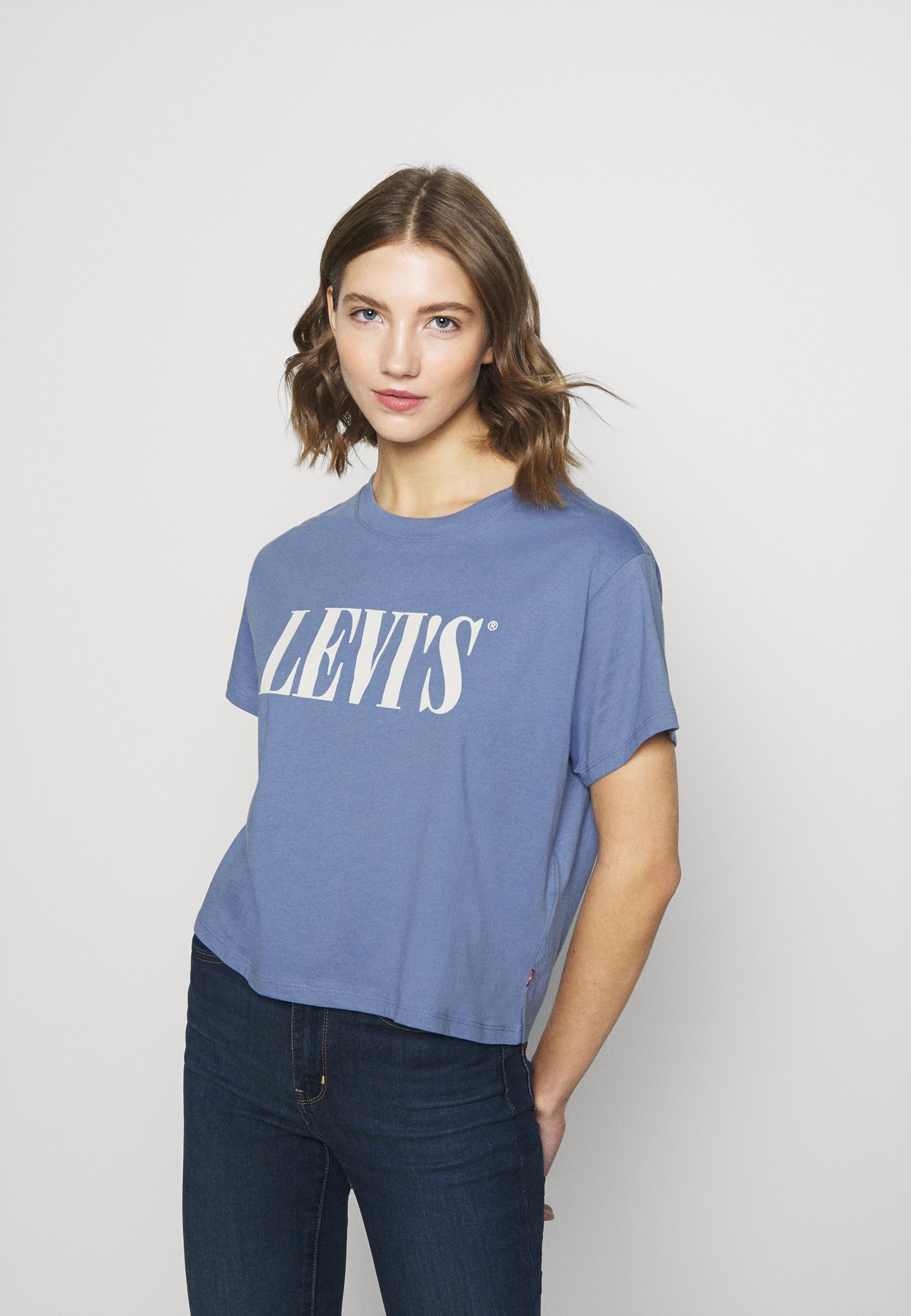 varsity tee levis