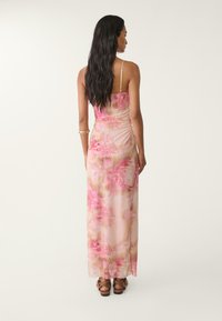 Stradivarius PRINTED - Maxikjoler - light pink