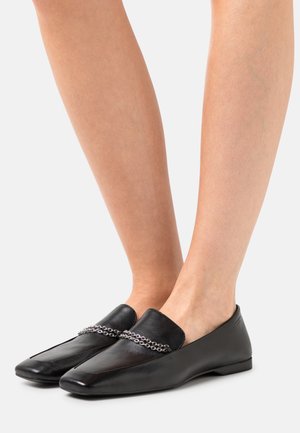 DELIA - Nazouvací boty - black