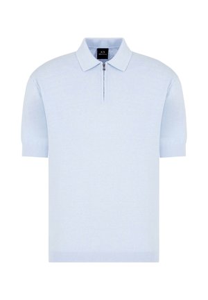 Polo shirt azzurro chiaro a maniche corte con apertura con zip, texture morbida, colletto e orlo a coste, realizzato in un tessuto a maglia liscio.