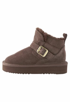Next REGULAR FIT - Cizme de iarnă - brown