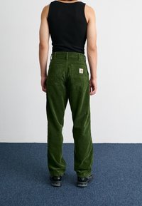 Carhartt WIP Kalhoty - olive