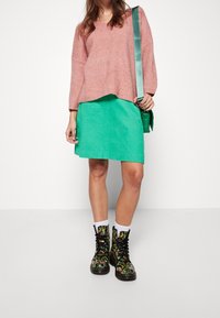 Vero Moda Strickpullover - light pink