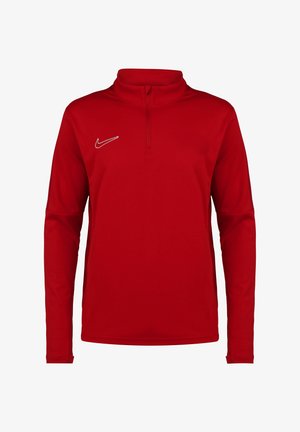 Roter Nike-Pullover mit hohem Kragen, langen Ärmeln und einem viertel Reißverschluss. Auf der linken Brust befindet sich ein weißes Nike-Logo. Glatte Stoffstruktur.