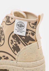 Palladium Kotníková obuv - beige