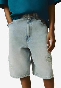 Next - Kratke hlače iz džinsa - bleach distressed Miniaturna slika 1